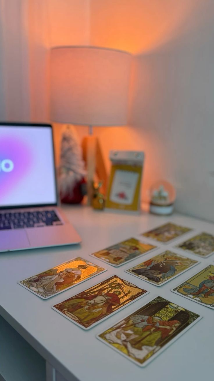 Curso Online de Tarot Avanzado — El Arte de la Consulta Profesional